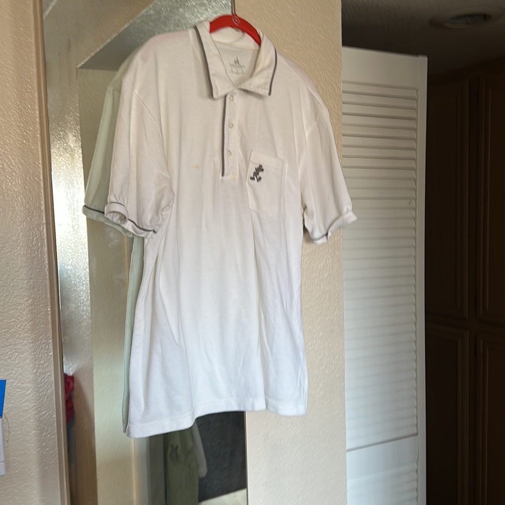 Disney Men’s Polo Shirt Size Large